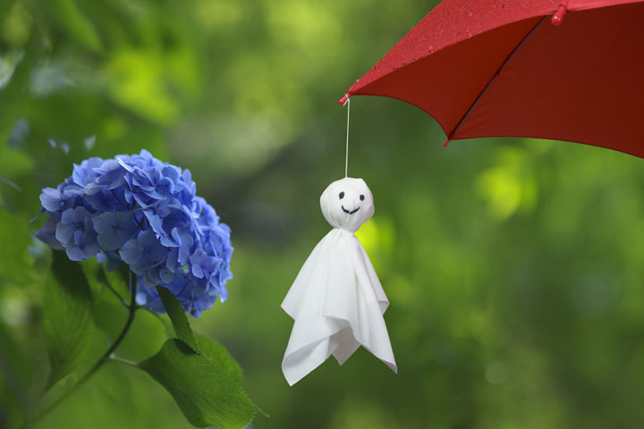 要注意！梅雨の時期は夏よりも低い気温でも実は熱中症になりやすい